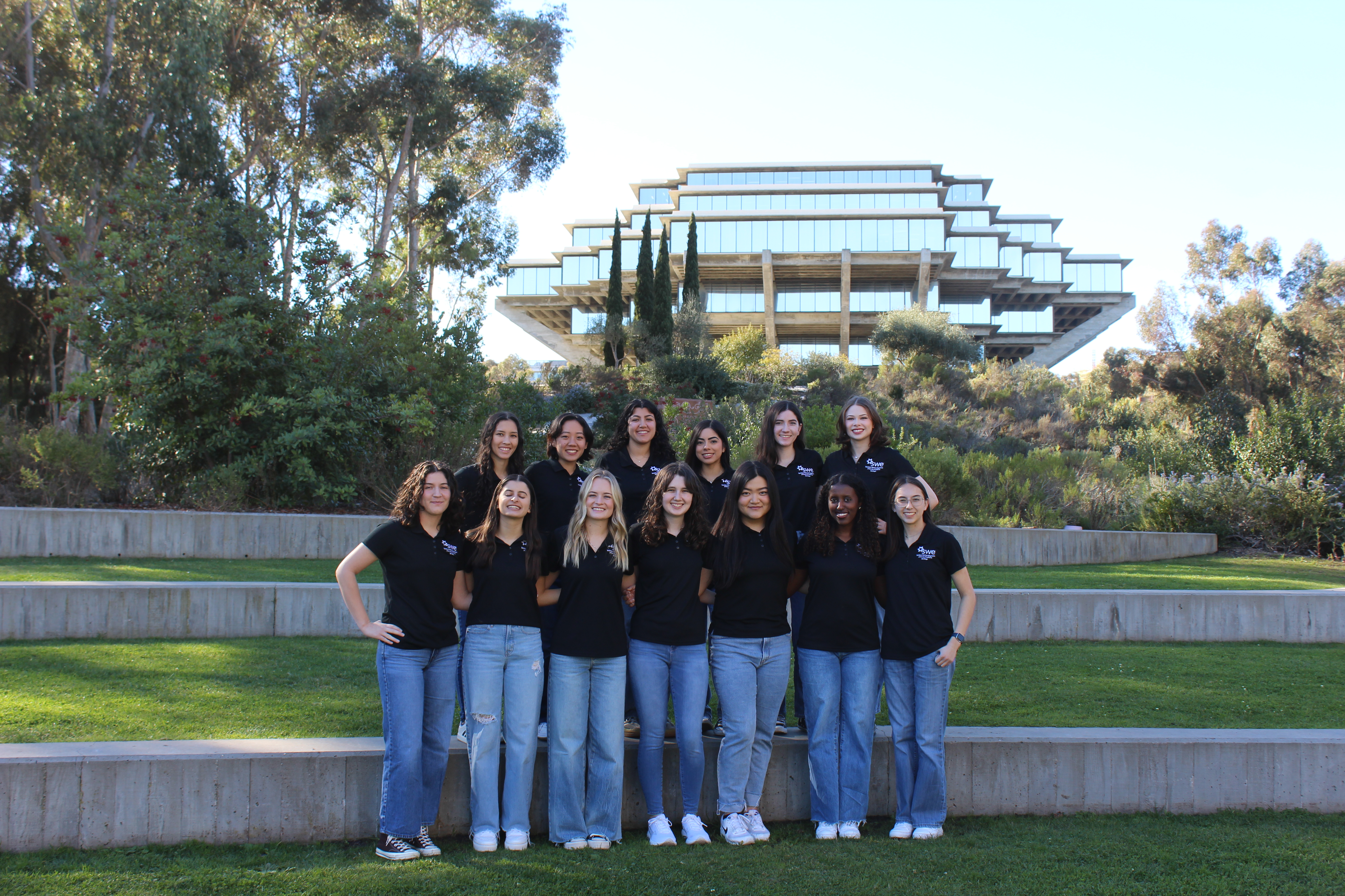 SWE board picture 24-25 in front of geisel library at UC San Diego.